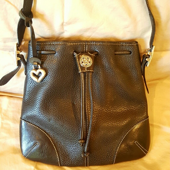 Brighton Lark Pebble Drawstring Shoulder Bag -Blak