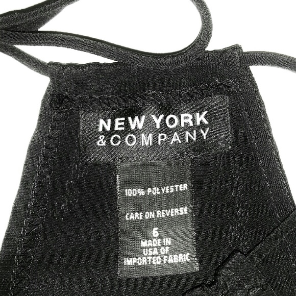 ☆Sold in a Bundle Simple Black Dress☆ - Picture 3 of 4