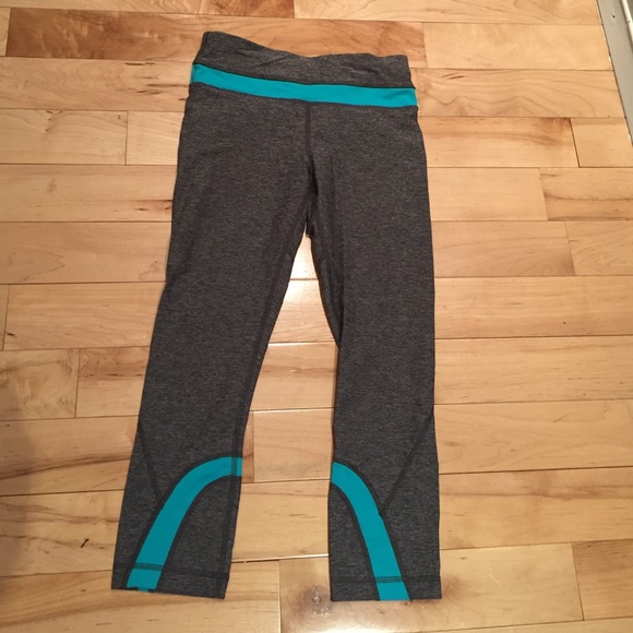 Lululemon run inspire crop size 4