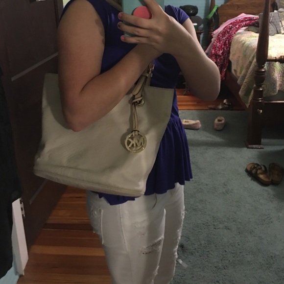 Sold - Picture 4 of 4