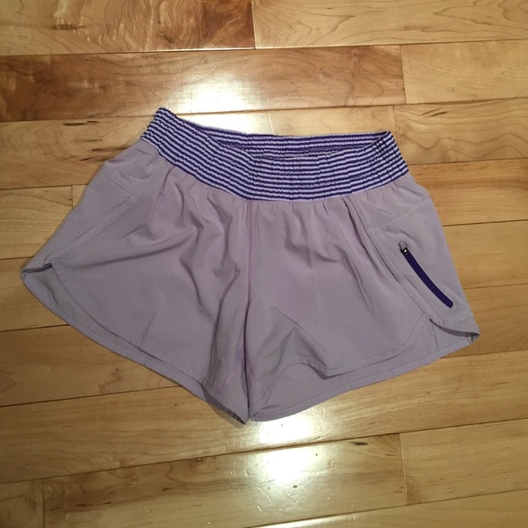 Lululemon lilac run tracker short size 8