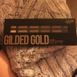 Gilded gold pallette