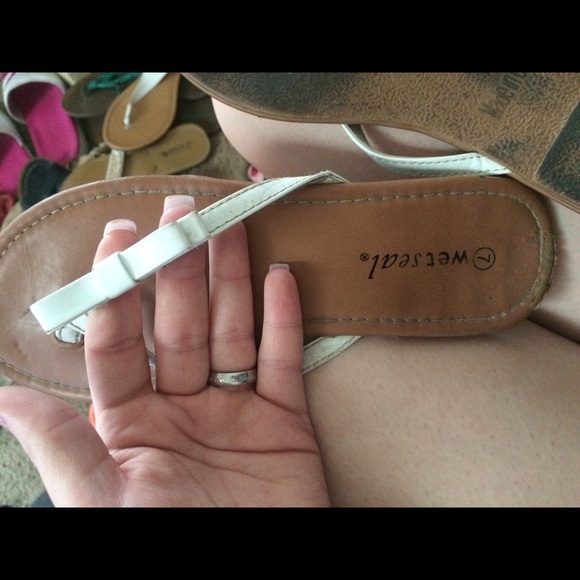 Flip flops - Picture 3 of 3