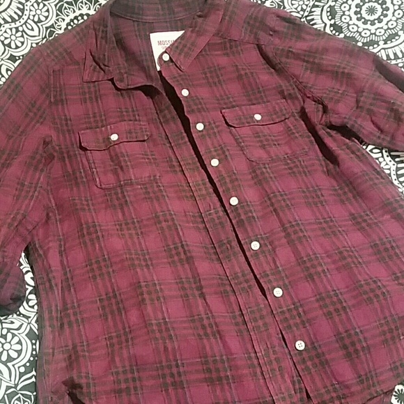 Mossimo Plum Casual Plaid Button Down shirt