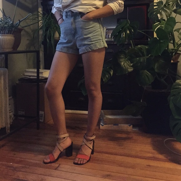 Strappy heels minimal