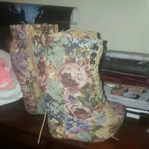 Jeffrey Campbell Damsels