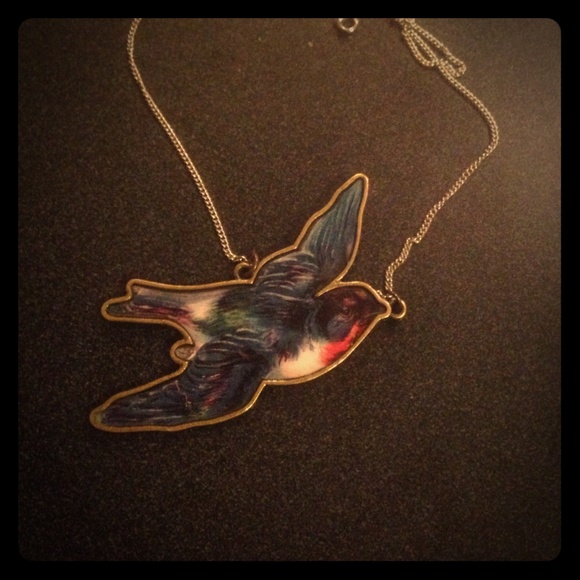 Beautiful bird necklace