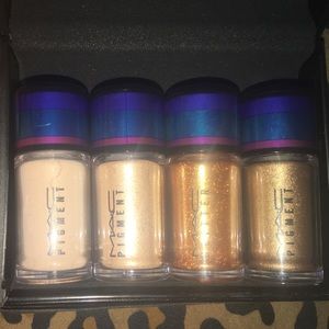 Mac 2015 Holiday Pigments/Gold