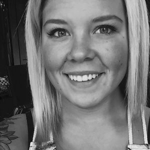 Meet your Posher, Jalie
