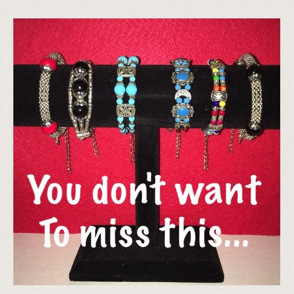 💥SOLD💥 NWOT Turquoise Beaded Bracelets 6pcs