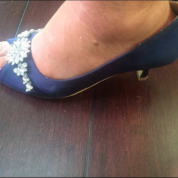 Elegant Park Shoes! - Picture 4 of 4