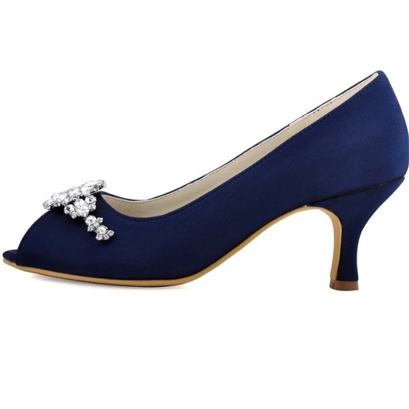 Elegant Park Shoes! - Picture 2 of 4