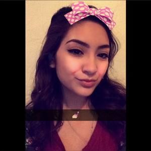 Meet your Posher, Alyssa