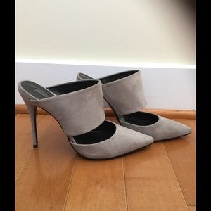 💕HOST PICK💕 Schutz gray suede stiletto heels