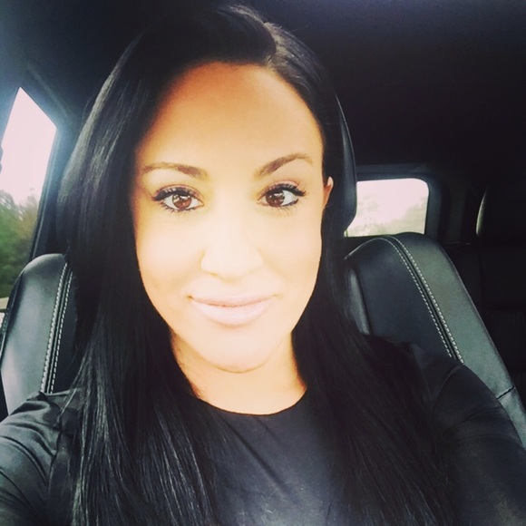 Meet your Posher, Toni