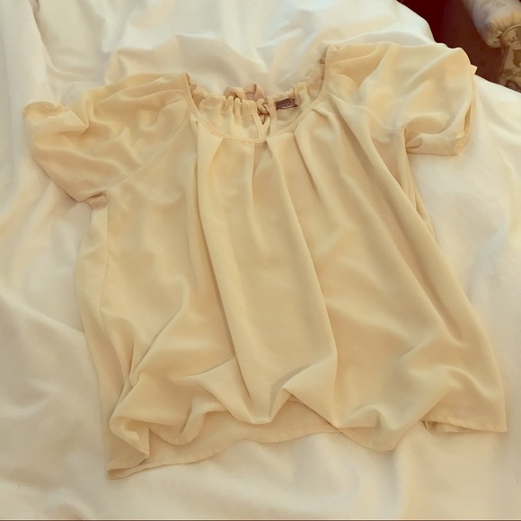 Egg shell blouse