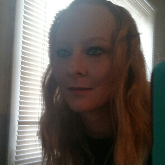 Meet your Posher, Athena - Picture 2 of 8