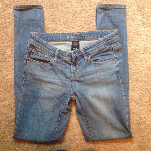 Mossimo low rise skinny jeans size 2