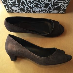 DVF brown suede heels - 8 1/2 M