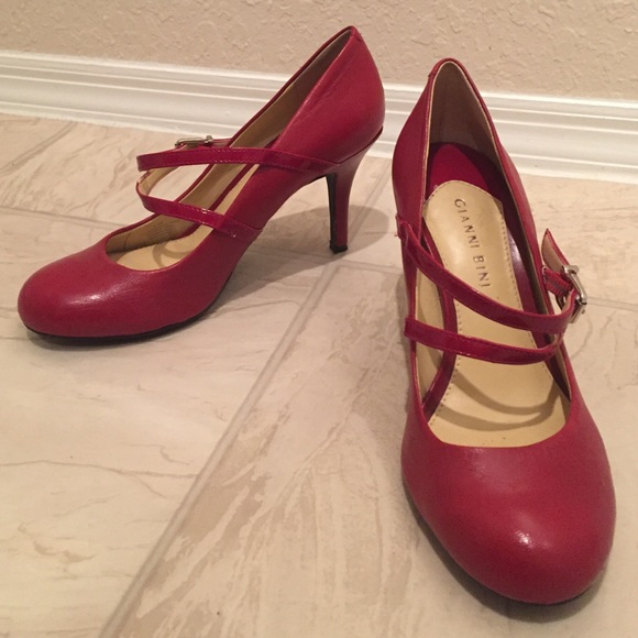 Red leather maryjane pumps