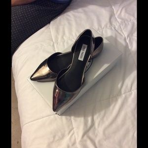 Steve Madden, silver flats