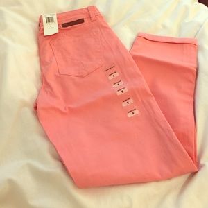 Salmon cropped skinny jeans