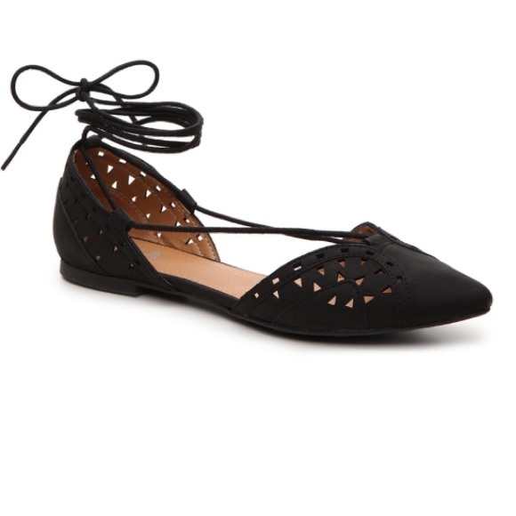 Black lace up flats - Picture 1 of 4