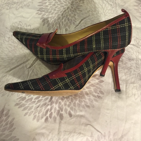 Shoes - Picture 2 of 4