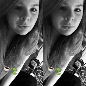 Meet your Posher, Angelique