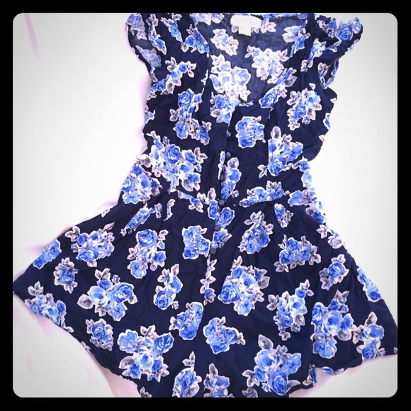 Floral blue romper!