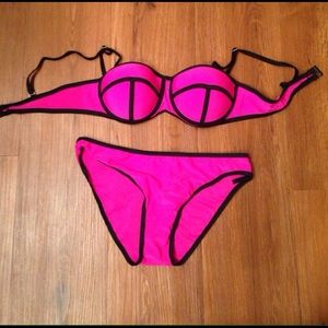 Triangl bikini