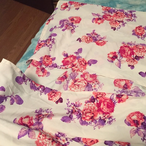 Floral Maxi Skirt - Picture 2 of 3