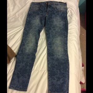 Never been worn,tag attached,always skinny denims
