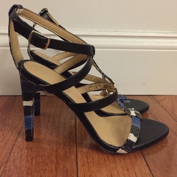 Zara Strappy Sandals (NEW!) - Picture 2 of 6