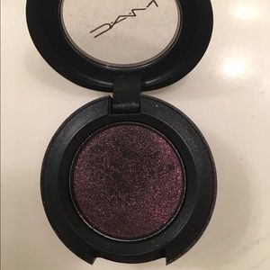 MAC eyeshadow in beauty marked
