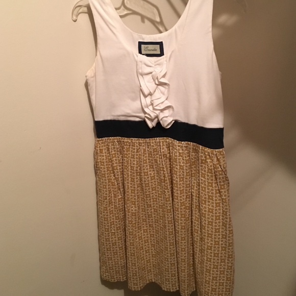 Sleeveless summer dress by Emmelee
