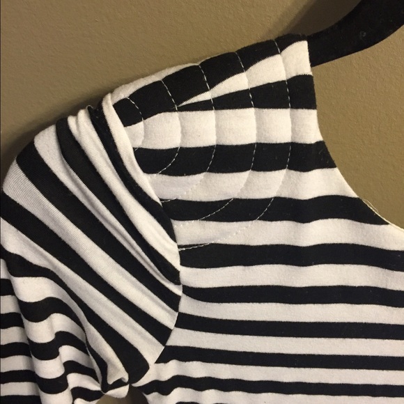 Bebe puffed shoulder striped dress - Picture 2 of 4