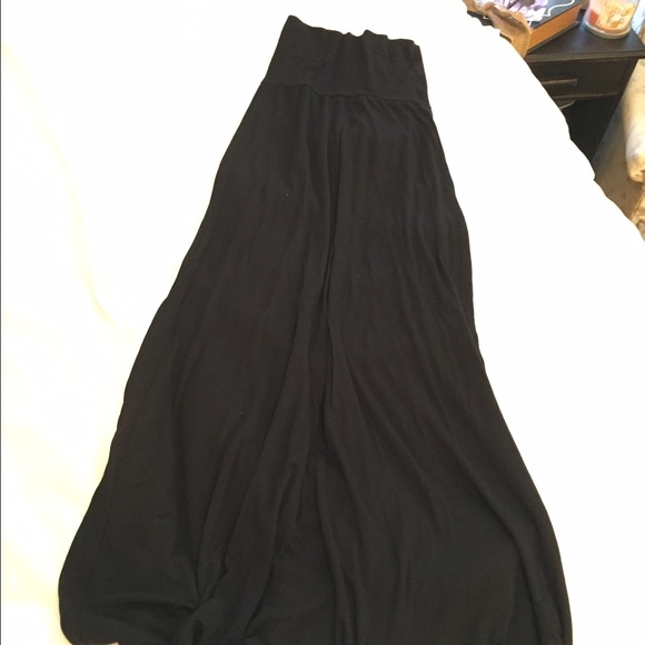 Thin black maxi skirt