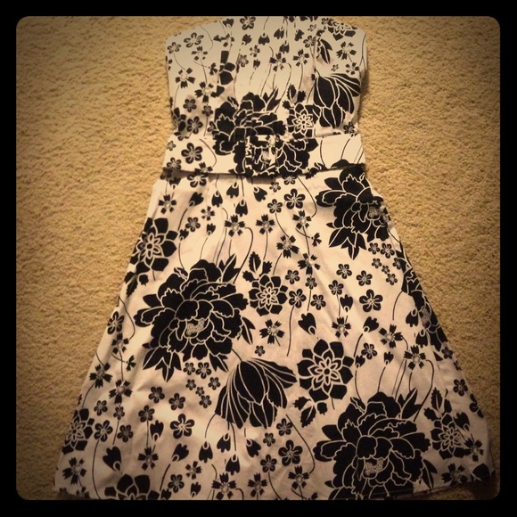 Strapless dress.