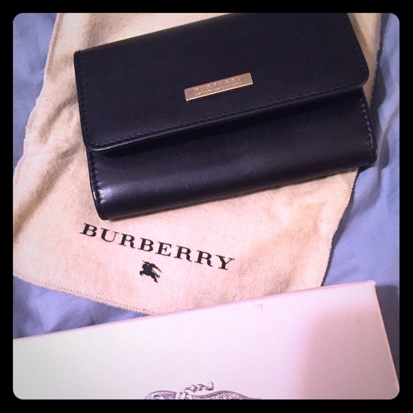 Authentic Burberry Wallet - Picture 1 of 2