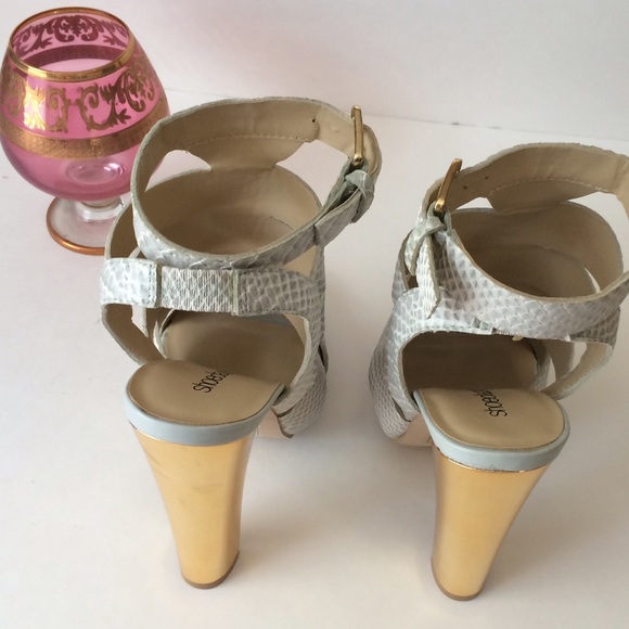 Sexy light gray sandal - Picture 4 of 4