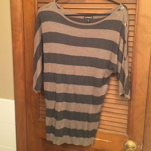 Express 3/4 Buttoned Sleeve light Sweater