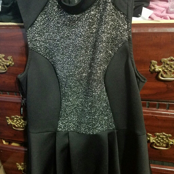black sparkly blouse with zipper in back