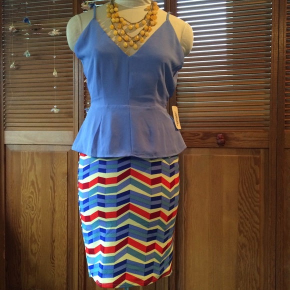 NWT Forever21 Low-Backed Peplum Cami - Picture 2 of 4