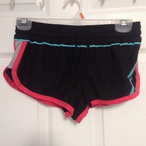 No boundaries cheeky surf shorts!