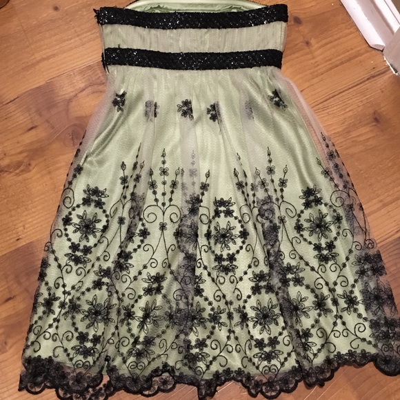 Dress strapless embroidery tulle⚡️🎁Flash Sale🎁⚡️ - Picture 3 of 4