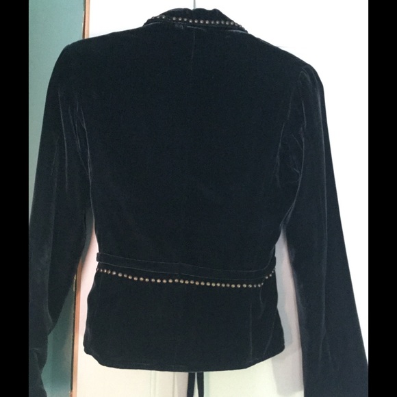 *Jacket* - Picture 4 of 4