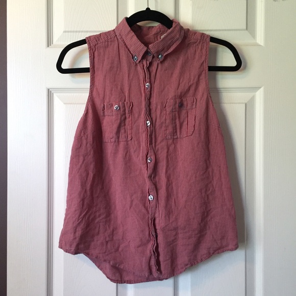 Sleeveless top
