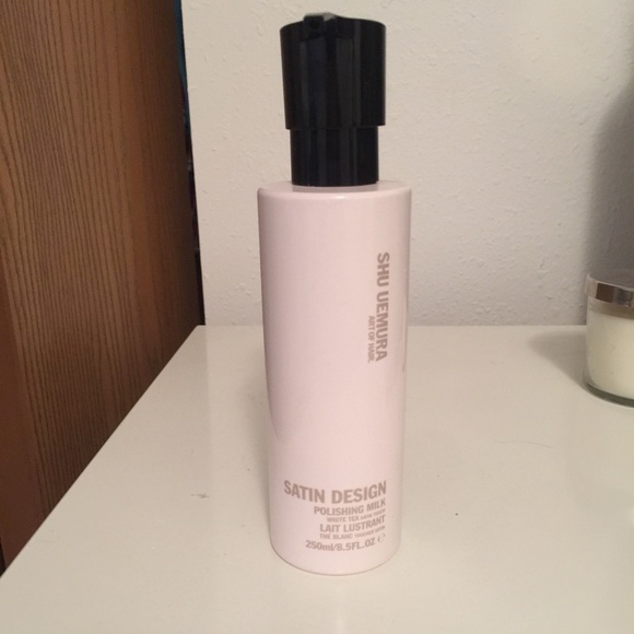 Shu Uemura Satin Design Polishing milk