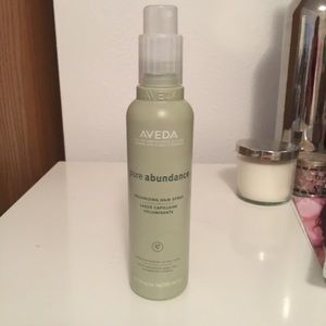 Aveda Pure Abundance spray